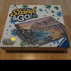 Ravensburger Stand & Go Puzzle Easel - Blue, Green, and Yellow
